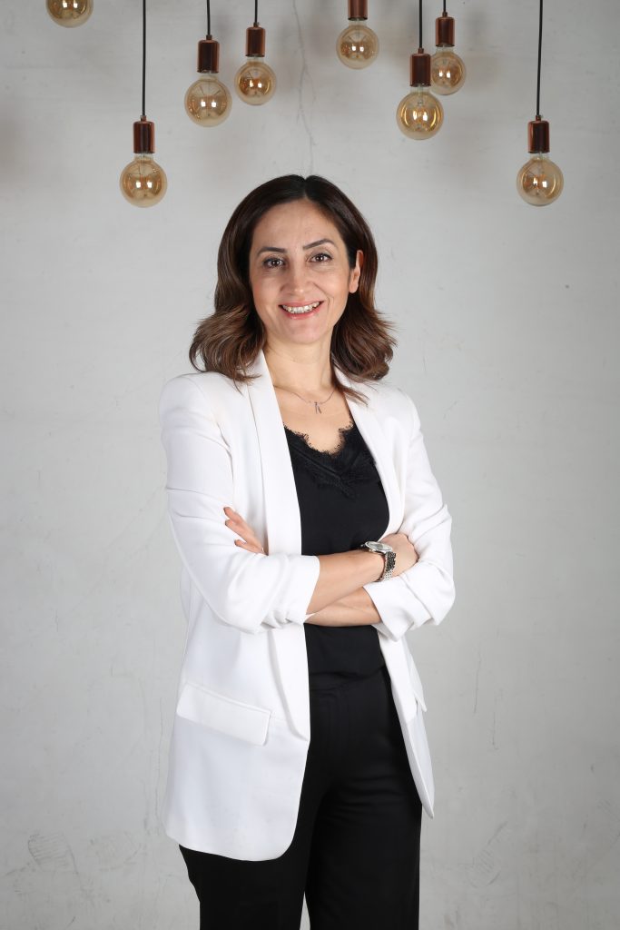 Doç. Dr. Gülsüm Gönülalan hakkında